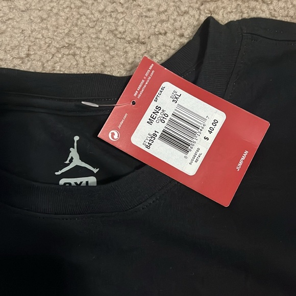 Air Jordan T-shirt, short sleeves, Chicago tribute three XL black - Picture 3 of 4
